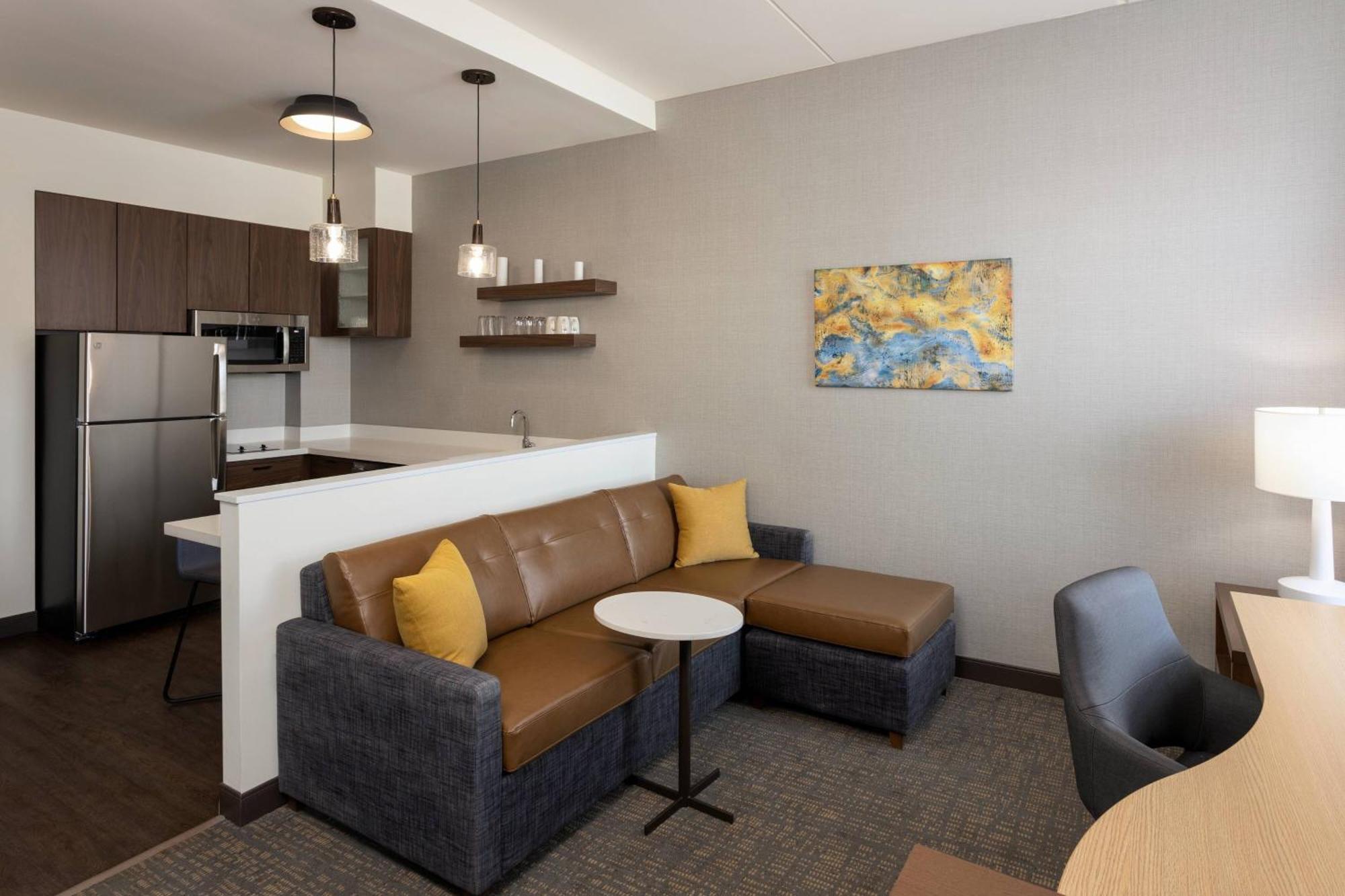 Hotel By Marriott Philadelphia 3*