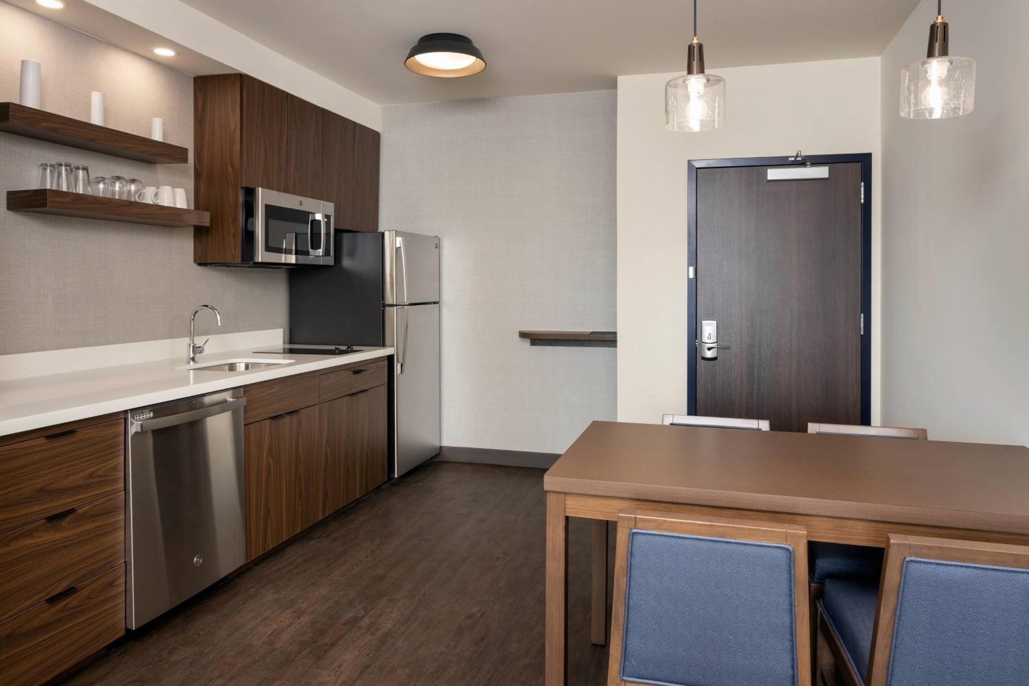 Hotel By Marriott Philadelphia Bala Cynwyd